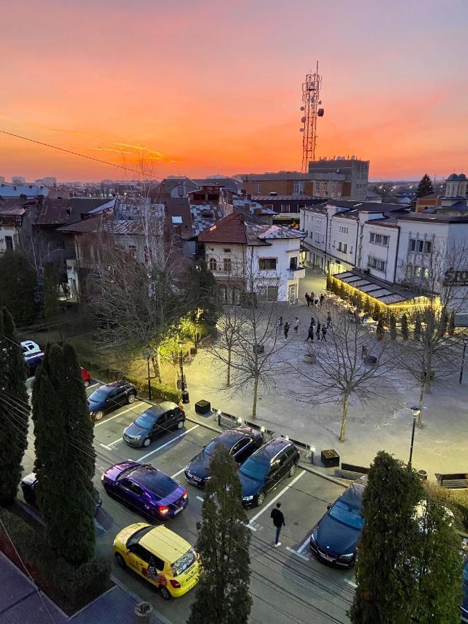 Old Town View- Ultracentral Apartment Тырговиште Экстерьер фото